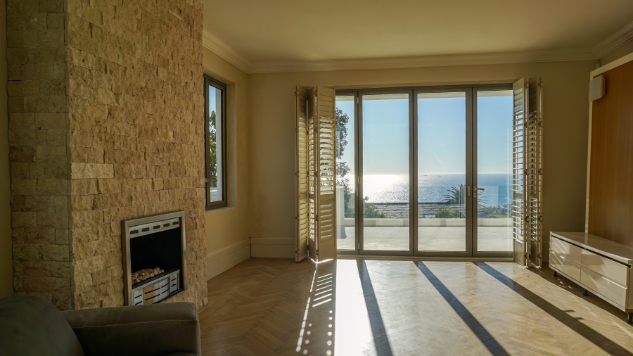 4 Bedroom Property for Sale in Bakoven Western Cape